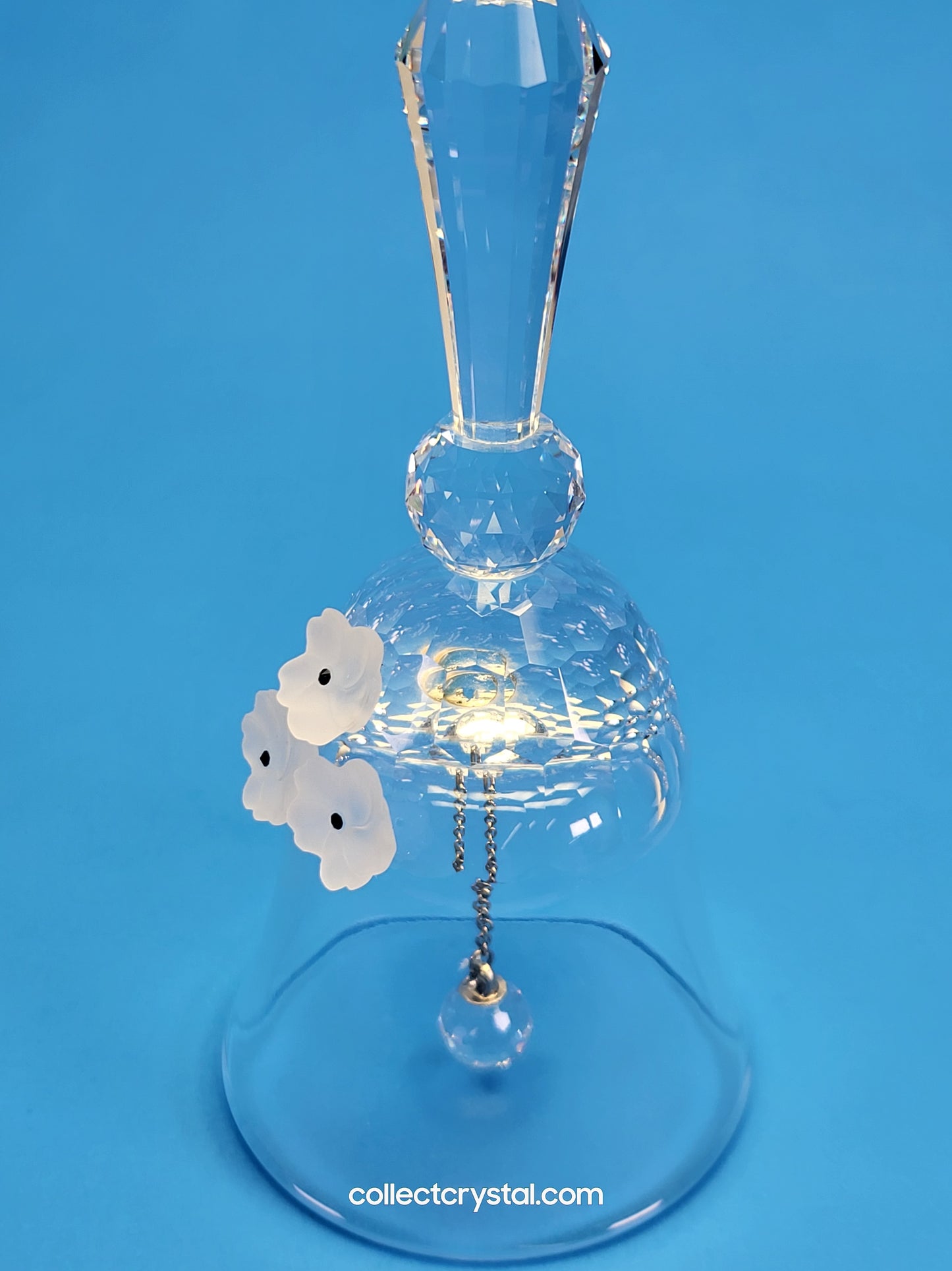 BELL TABLE LARGE 010036