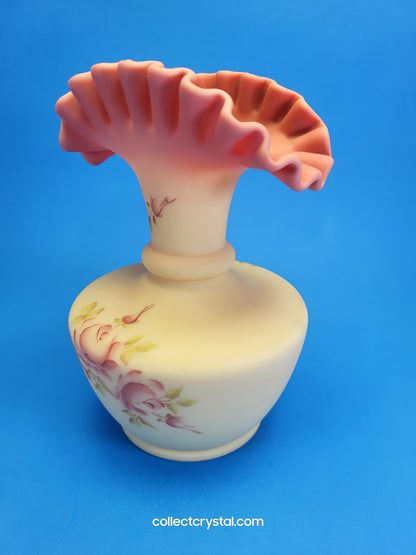 Fenton Burmese fan Bud Vase