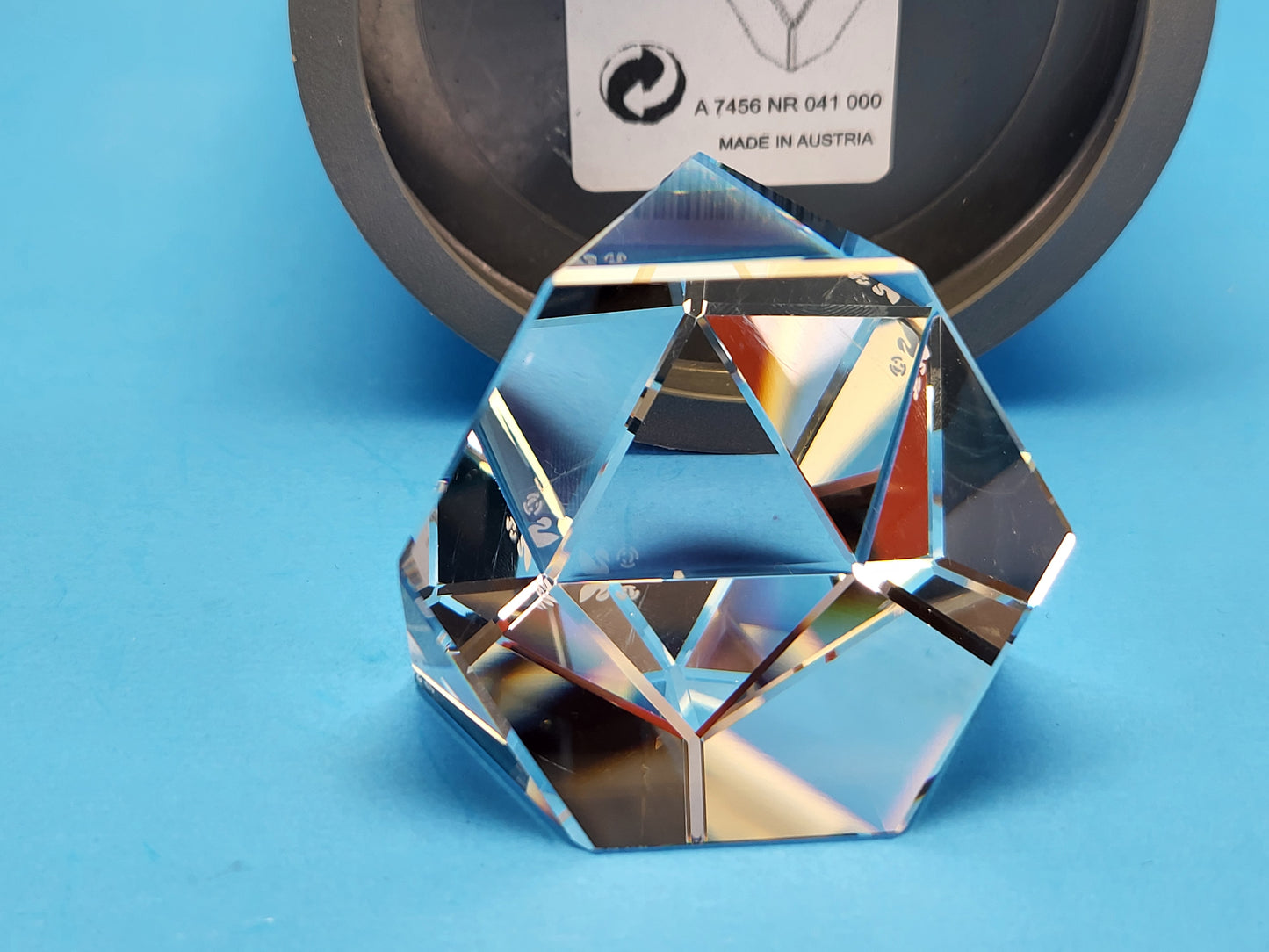 Crystal CAL Octron PAPERWEIGHT – OCTRON  # 7456 NR 41