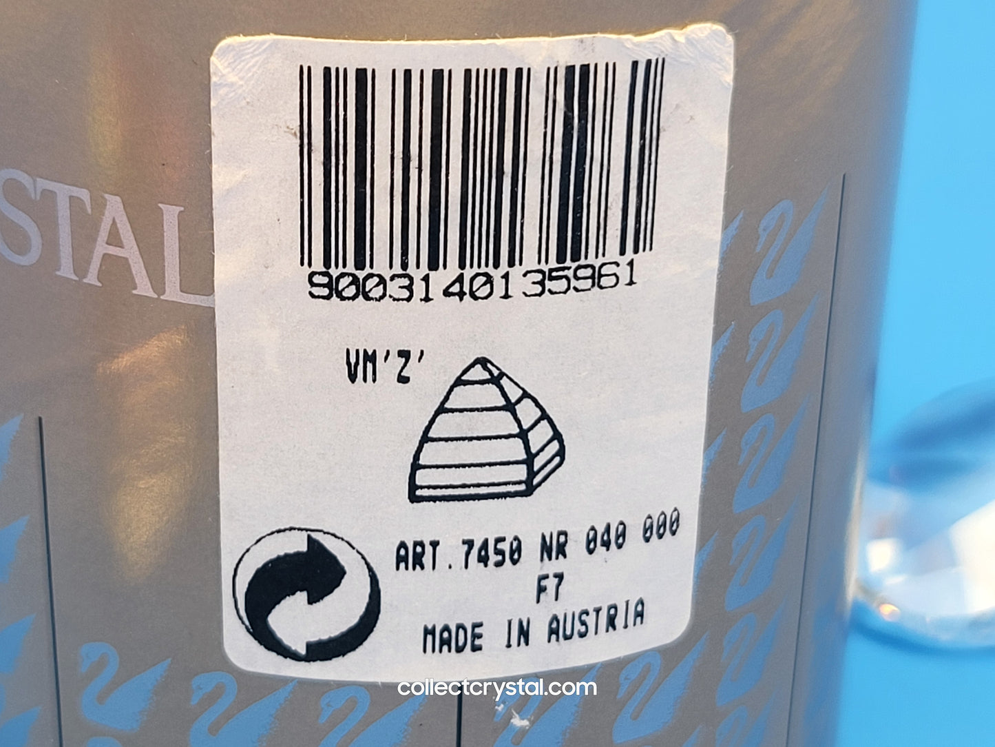 PAPERWEIGHT – PYRAMID SMALL Vitrail Medium 013559