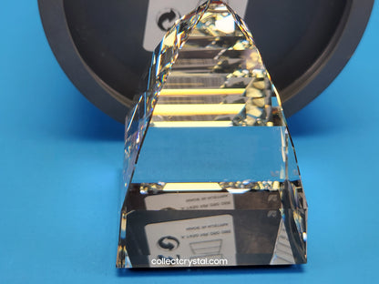 PAPERWEIGHT – PYRAMID LARGE CRYSTAL CAL 010094