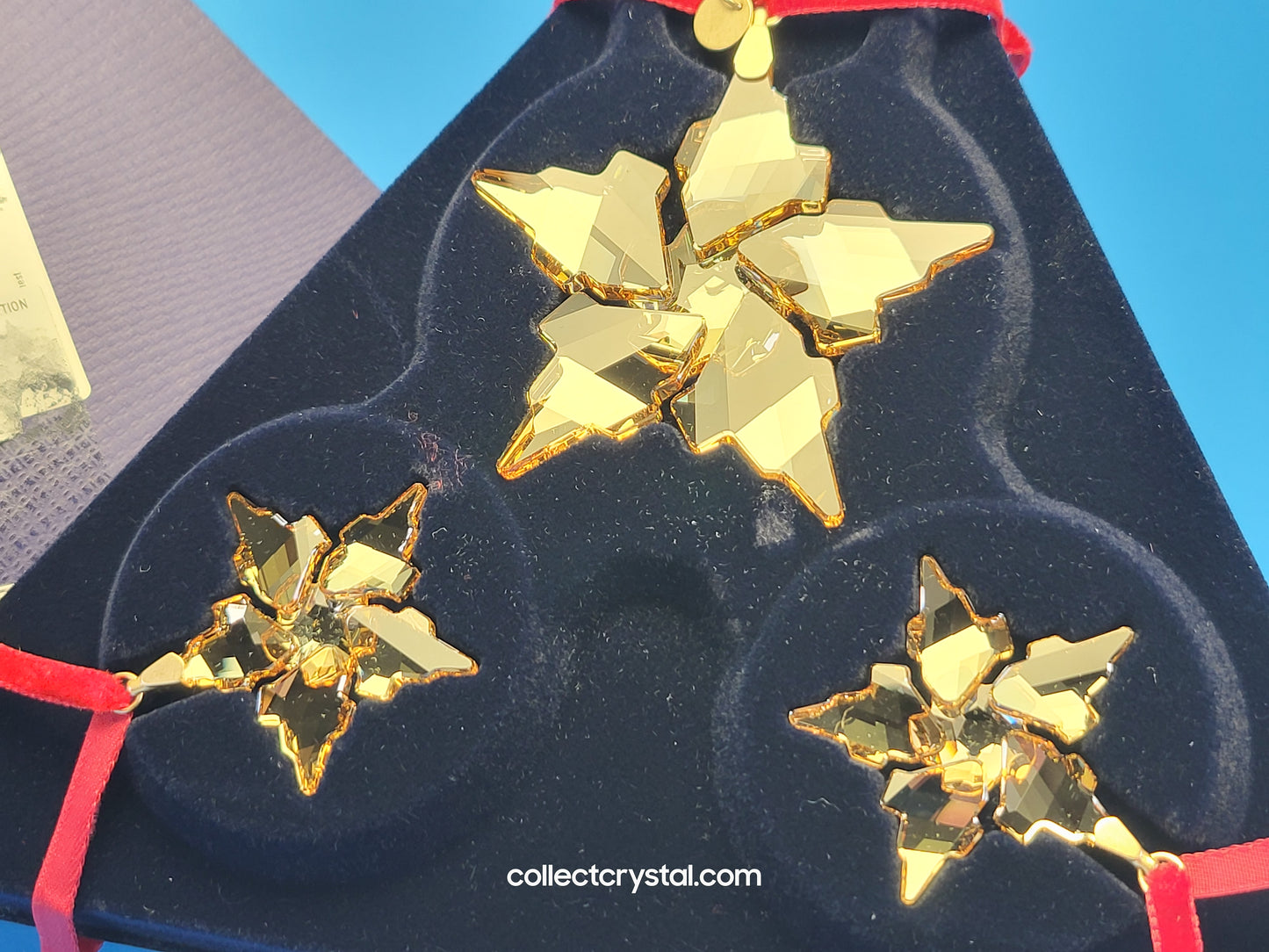 2021 CHRISTMAS ORNAMENT FESTIVE GOLD SET 5597133 Three piece set