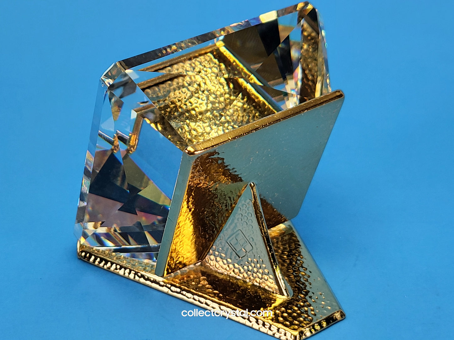 PICTURE FRAME – SQUARE GOLD EUROPEAN 010149