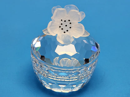 Flower Trinket / Treasure Round Box # 7464 050 100 or # 010168