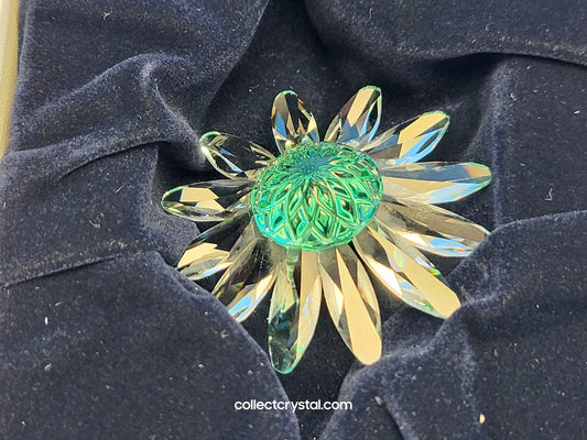 RENEWAL GIFT – MARGUERITE GREEN 227537 cake topper