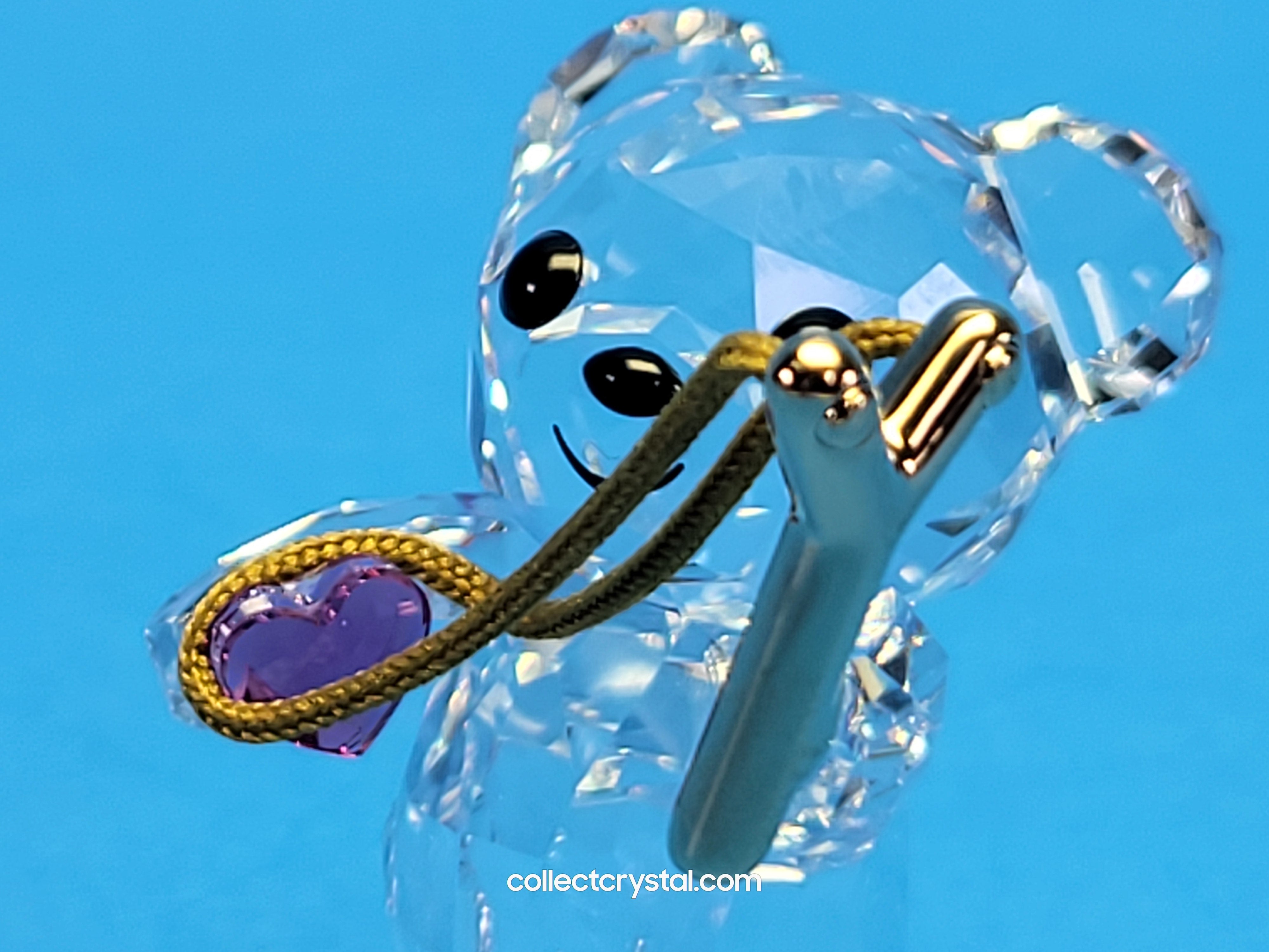 KRIS BEAR SENDING YOU LOVE 5691182 – Collect Crystal