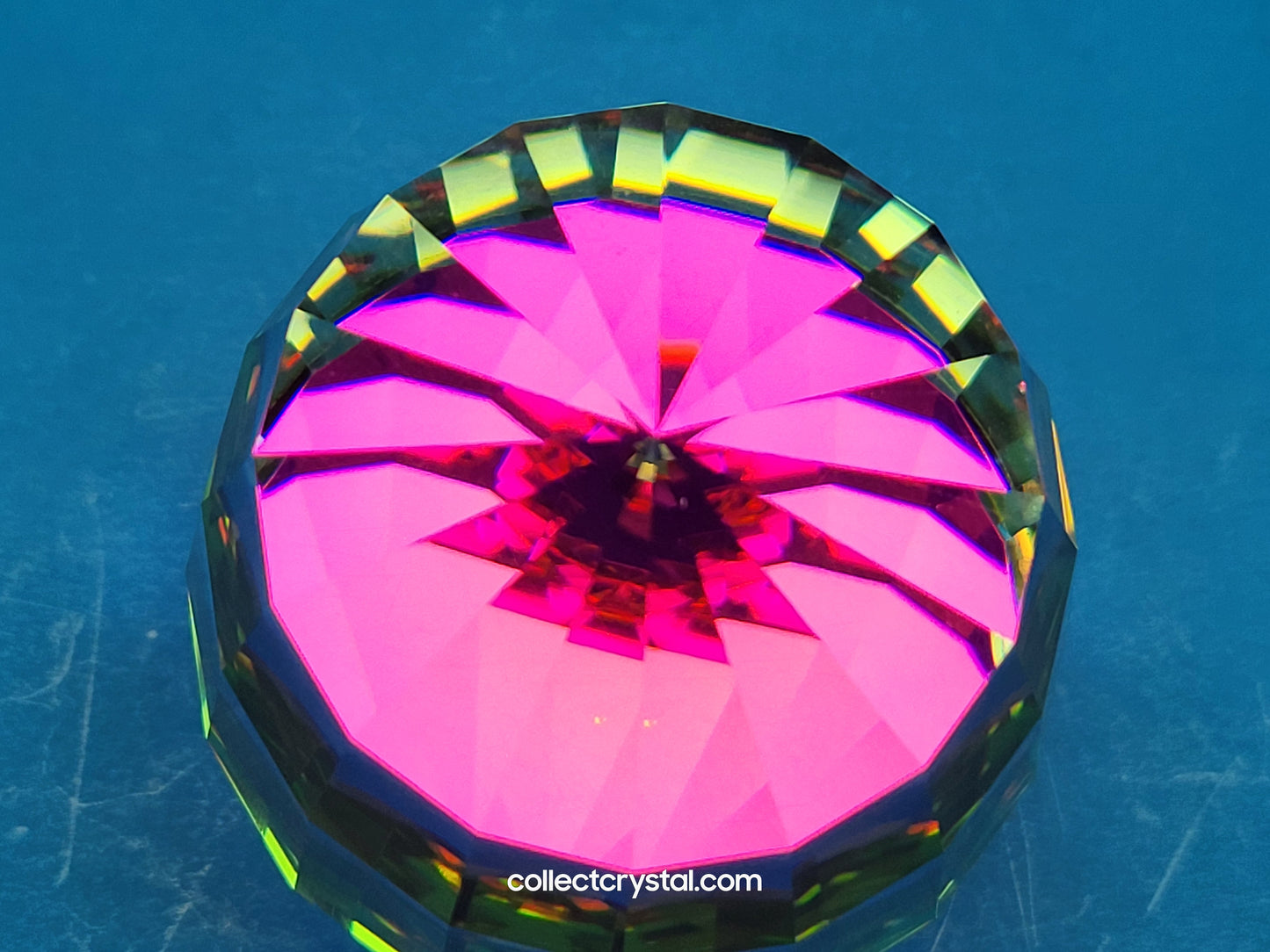 PAPERWEIGHT – BARREL / GRANATE / REVOLUTION – VITRAIL MEDIUM (VM) 011278
