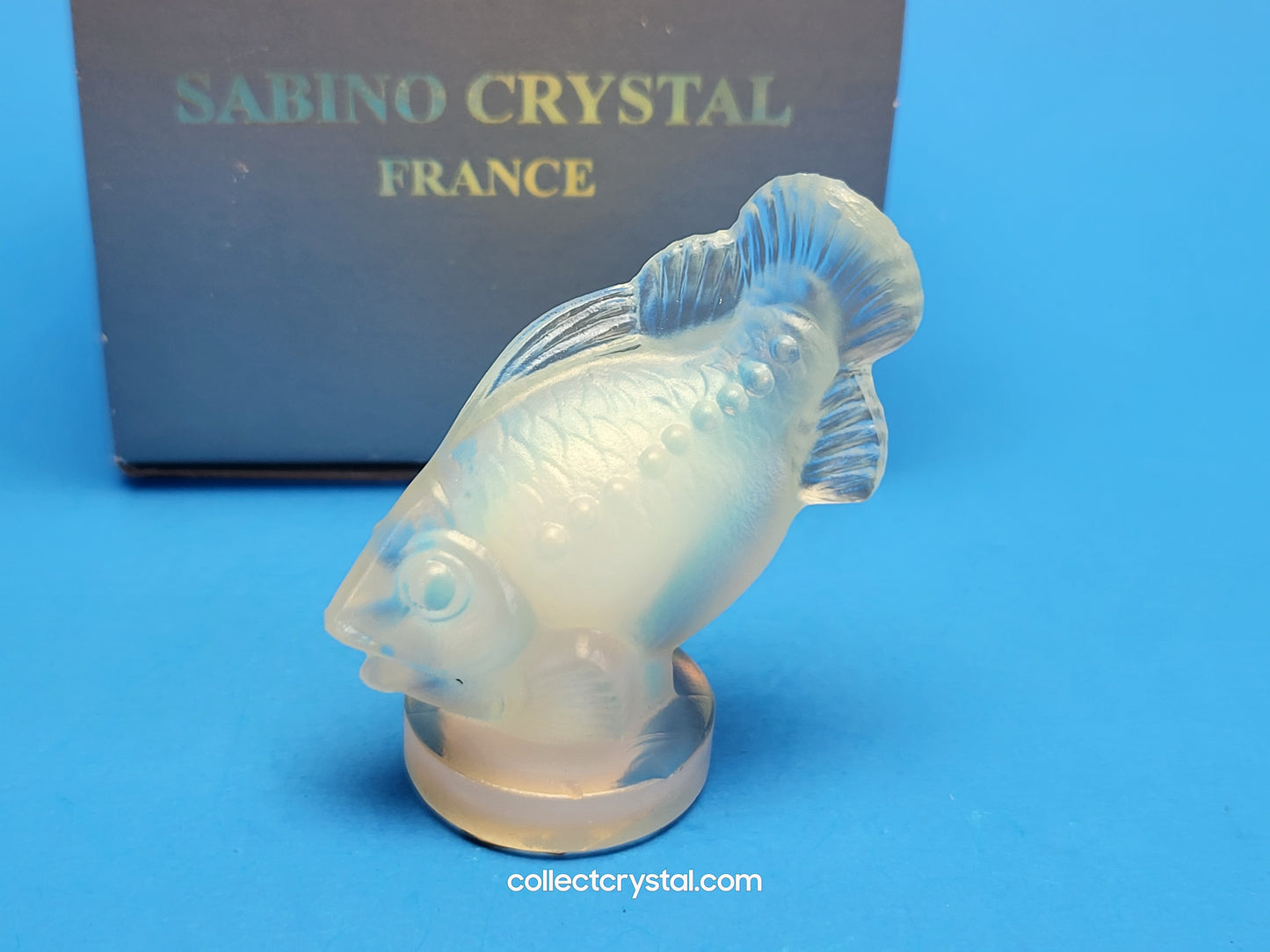 Sabino Fish Opalescent Art Glass Figurine 2" tall