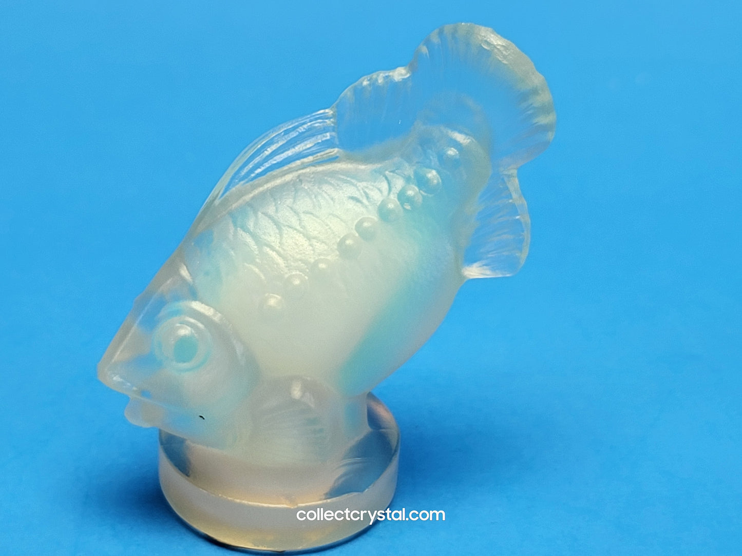 Sabino Fish Opalescent Art Glass Figurine 2" tall
