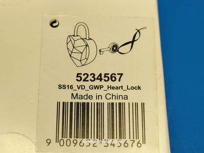 Chrome lock and key to my hear gift box