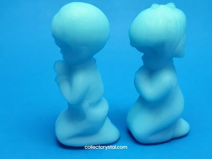 Fenton Boy and Girls Prayers set of 2 Blue custard Uranium 4' tall