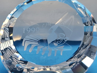 MASQUERADE 1999 EVENT PAPERWEIGHT – PIERROT 40mm disc (small) 7400 099 040 / 9409 060 000