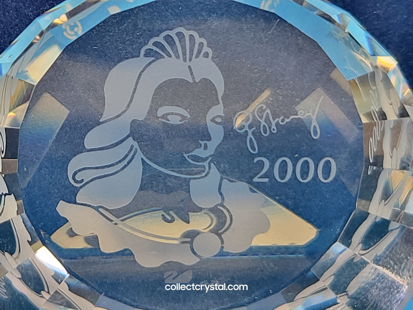 SCS MASQUERADE 2000 Event Paperweight COLUMBINE 40 mm Disc Small