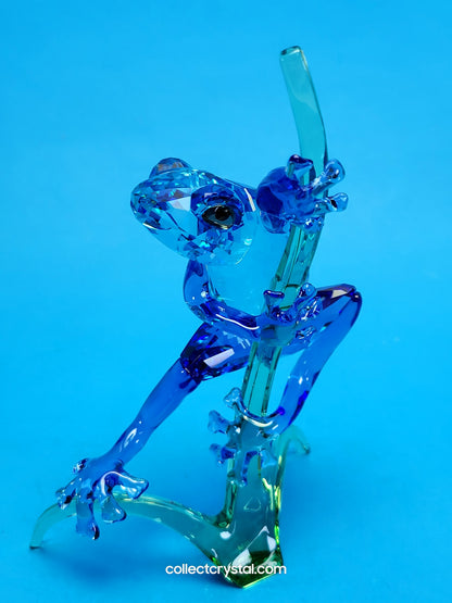 PARADISE ANIMALS – FROG ON BRANCH 5239716