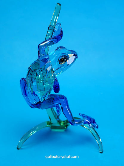 PARADISE ANIMALS – FROG ON BRANCH 5239716