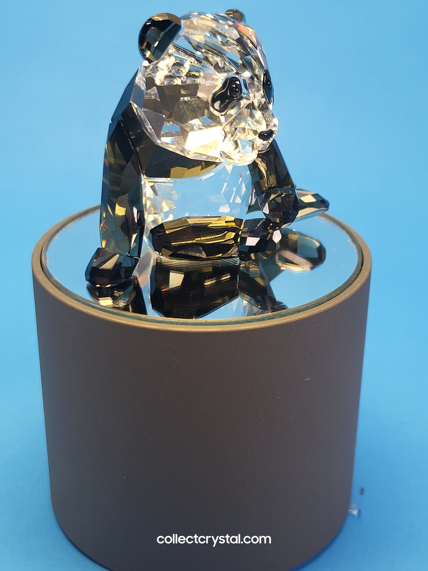 Grey Round Battery Operated Display Stand