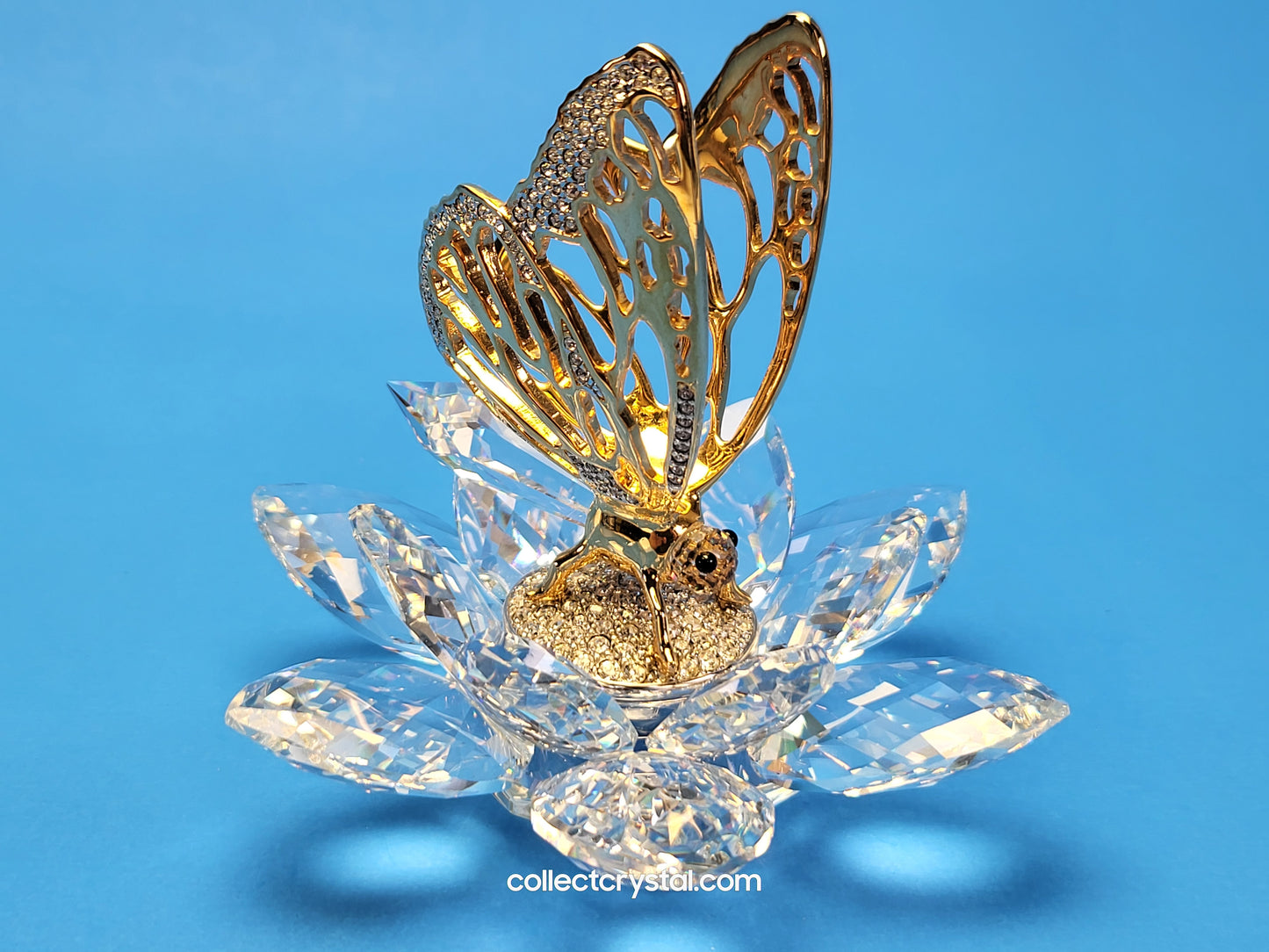 In Flight Gold Butterfly Flower # 7551 NR 100 or # 7551 100 000 MIB