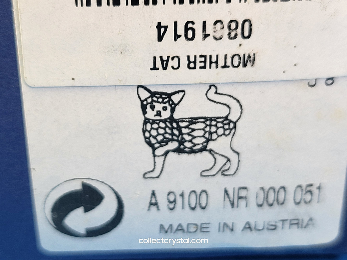Cat Mother Standing -  Retired # 861914 MIB