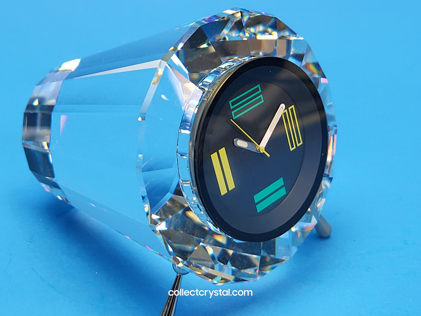 CLOCK – OP ART TABLE CLOCK # 611914