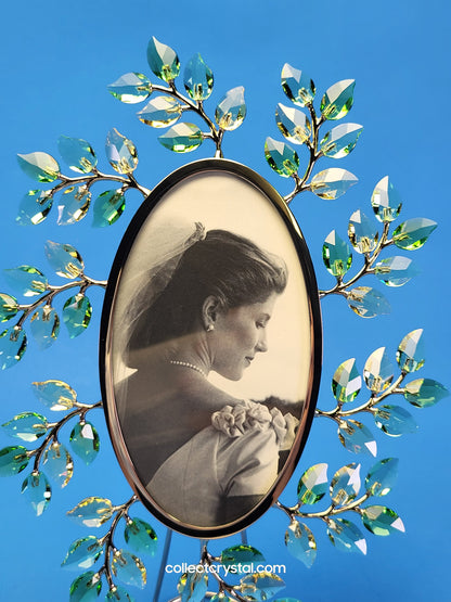 PICTURE FRAME – LEAVES OVAL JONQUIL 660730