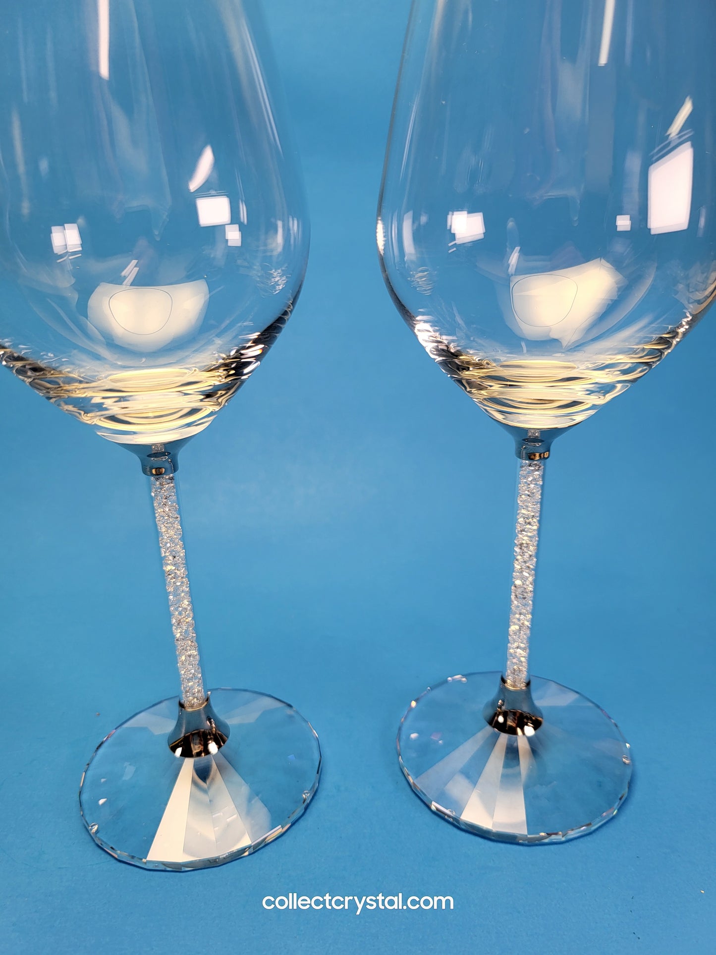 CRYSTALLINE STEMWARE – WHITE WINE GLASSES (2011) 1095947
