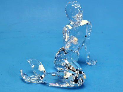 Mermaid holding pearl MIB # 827603