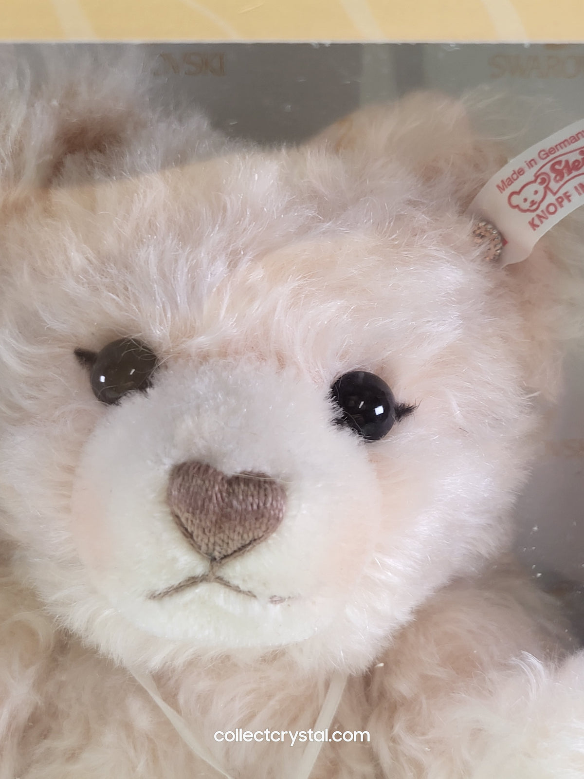 STEIFF 2006 JEWELS BEAR # 669873 with Ornament Heart