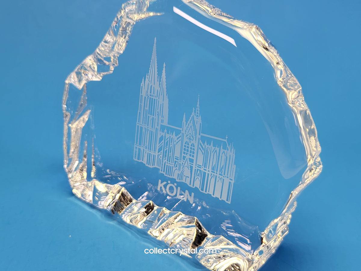 KOLN CATHEDRAL SOUVENIR REVERSED-ETCHED PAPERWEIGHT # 9503 M87 2A