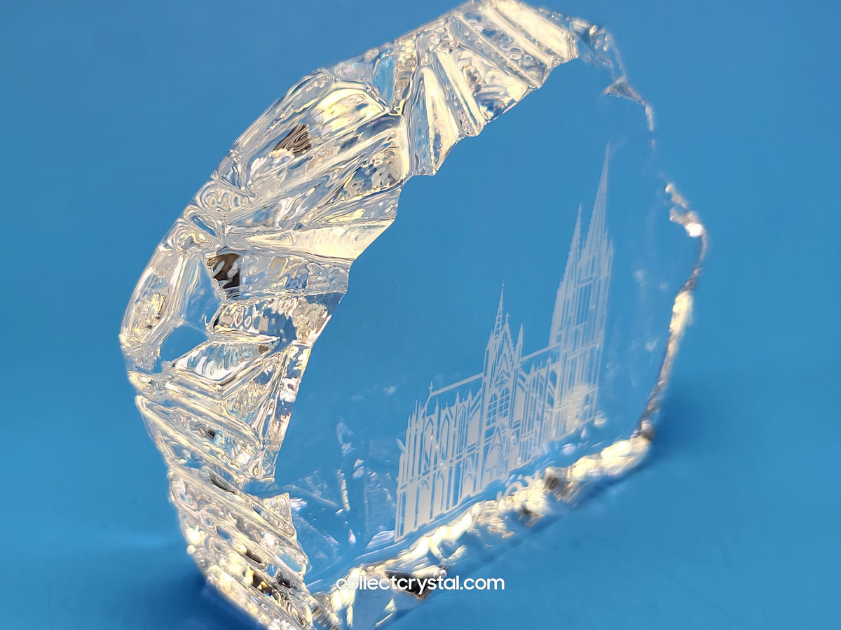 KOLN CATHEDRAL SOUVENIR REVERSED-ETCHED PAPERWEIGHT # 9503 M87 2A