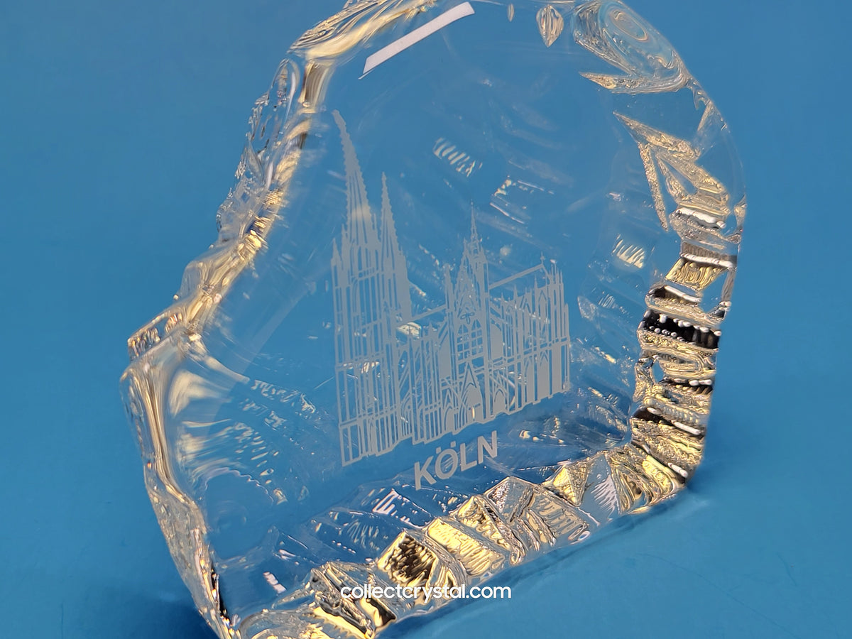 KOLN CATHEDRAL SOUVENIR REVERSED-ETCHED PAPERWEIGHT # 9503 M87 2A