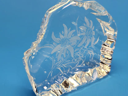 EDELWIESS FLOWERS SOUVENIR CRYSTAL REVERSED-ETCHED PAPERWEIGHT 9503 148 444