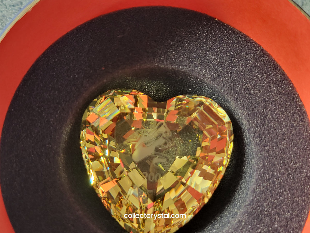 ANNA YELLOW # 662036- 2004 EVENT HEART