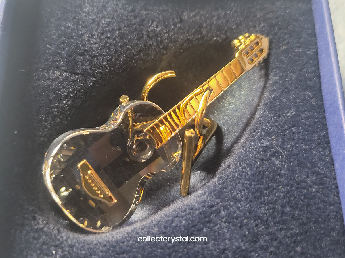 Memories Guitar Figurine with Stand 173367 MIB MUSICAL INSTRUMENT VERSION 1