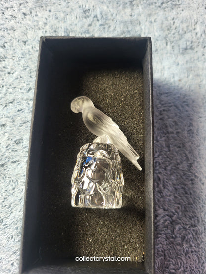 PARROT on Thimble Base #  012007 OR 9440 000 003 Bird - Crystal Colors