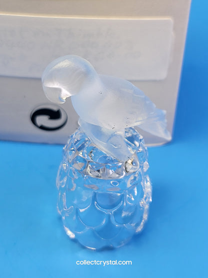 PARROT on Thimble Base #  012007 OR 9440 000 003 Bird - Crystal Colors