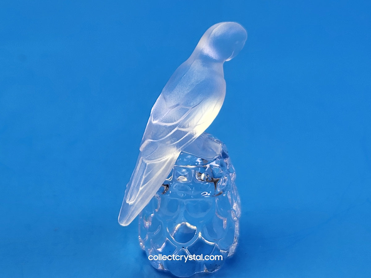 PARROT on Thimble Base #  012007 OR 9440 000 003 Bird - Crystal Colors