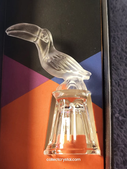 TOUCAN on Thimble Base # 9440 000 004  Parrot Bird - Crystal Colors