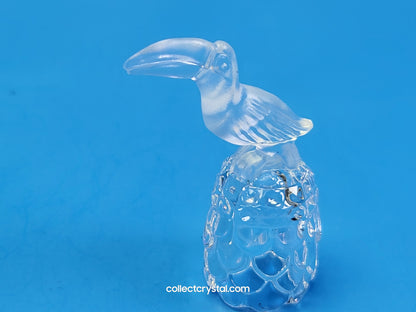 TOUCAN on Thimble Base #  012007 Parrot Bird - Crystal Colors