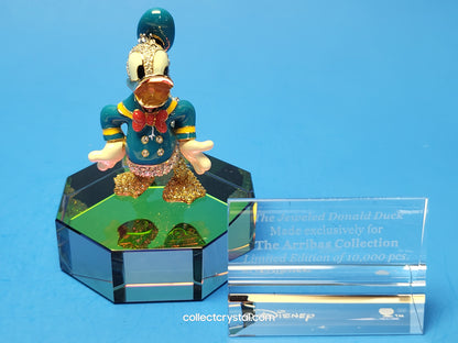 Arribas Donald Duck complete with title plaque an stand SDW0006