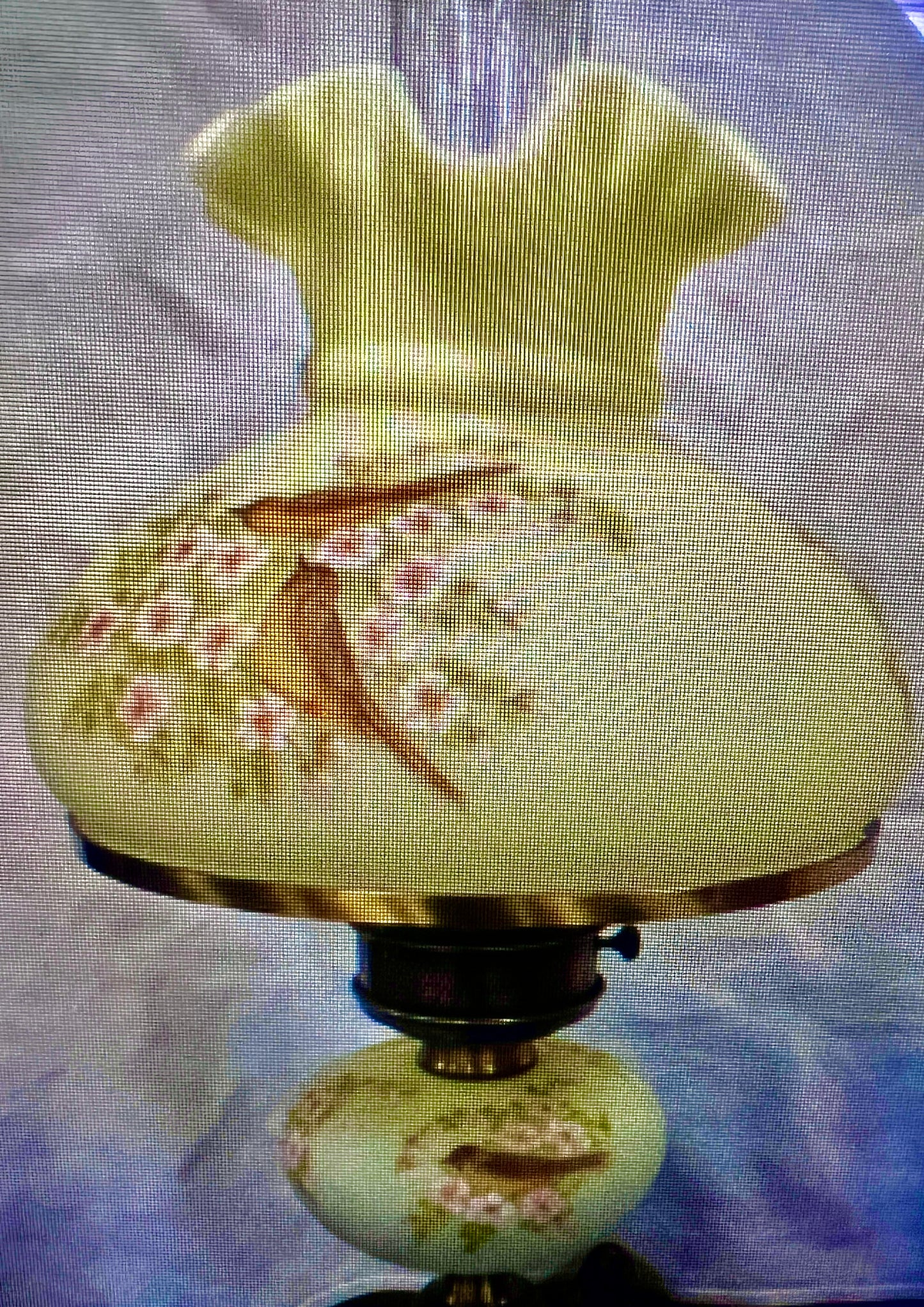 Fenton custard lamp
