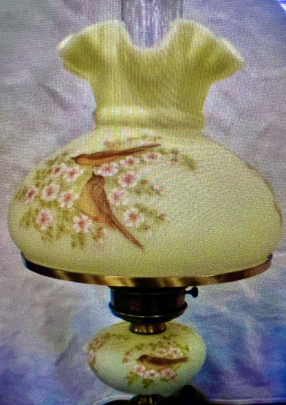 Fenton custard lamp