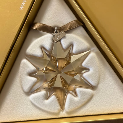 2017 gold large ornament
