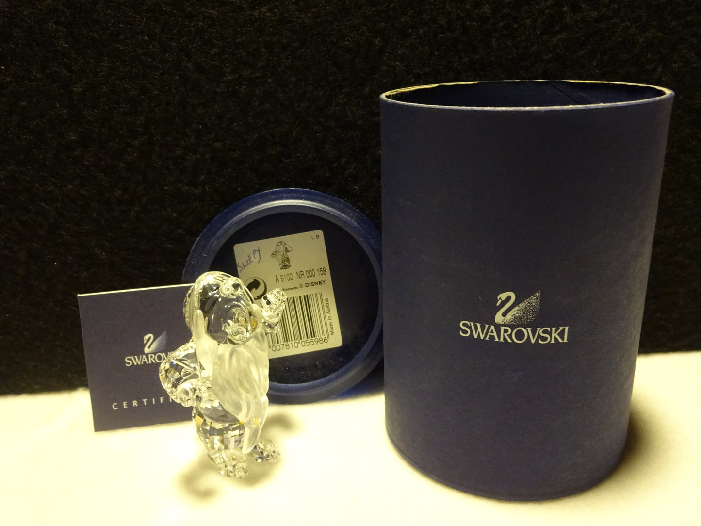 SWAROVSKI DISNEY SNOW WHITE SERIES – BASHFUL DWARF 1005617