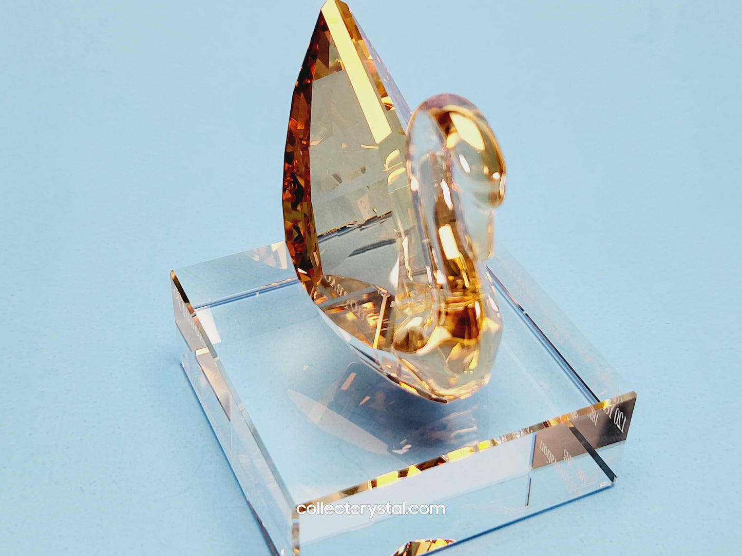 Swan Figurine , 2015 EVENT PIECE – SWAN 120 YEARS OF INNOVATION 5137830 Signed by Designer