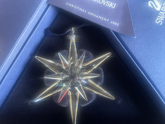 2005 ANNUAL CHRISTMAS ORNAMENT  680502