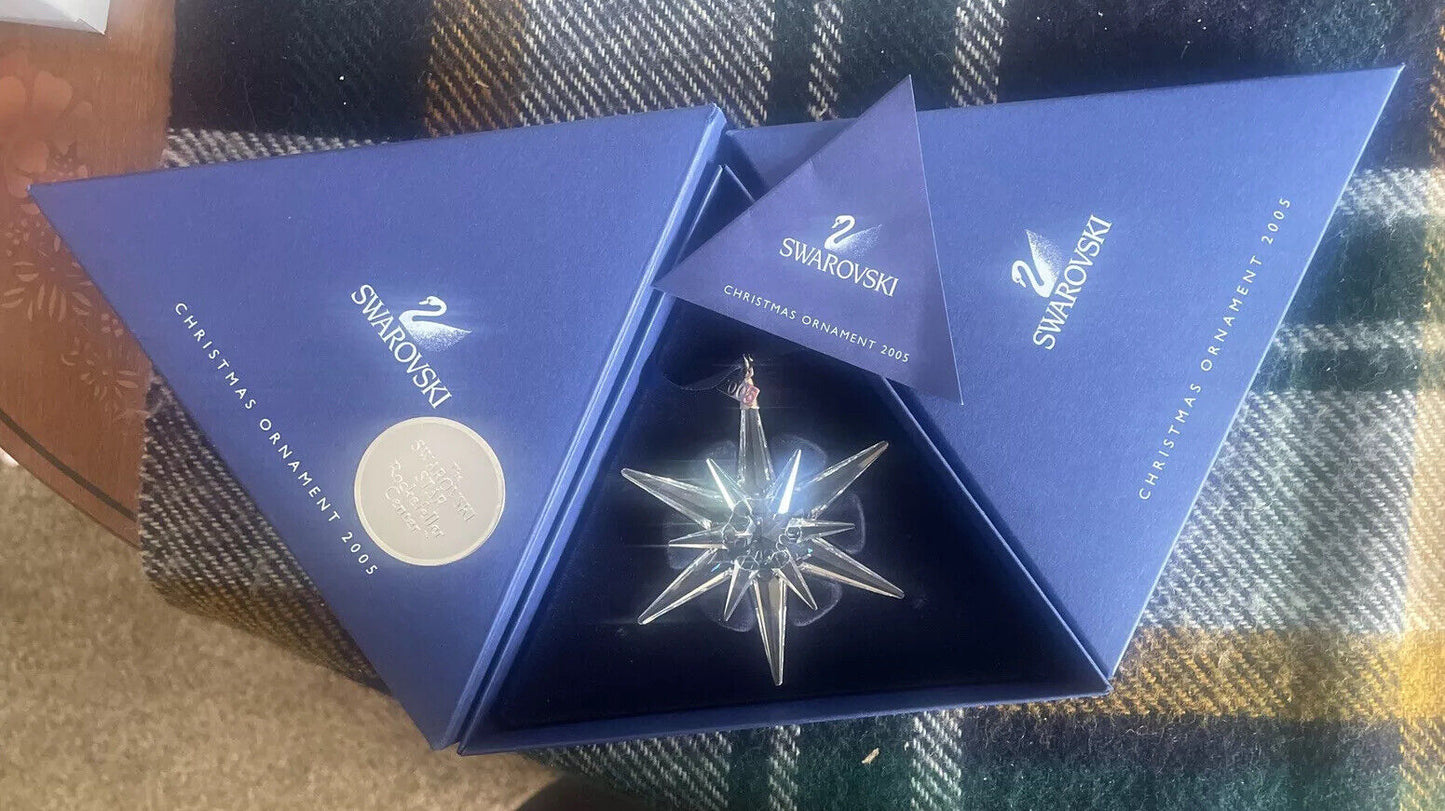 2005 ANNUAL CHRISTMAS ORNAMENT  680502