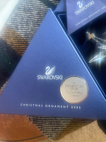 2005 ANNUAL CHRISTMAS ORNAMENT  680502