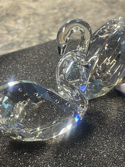 Love Swans # 1143414 Figurines Perfect Wedding Gift