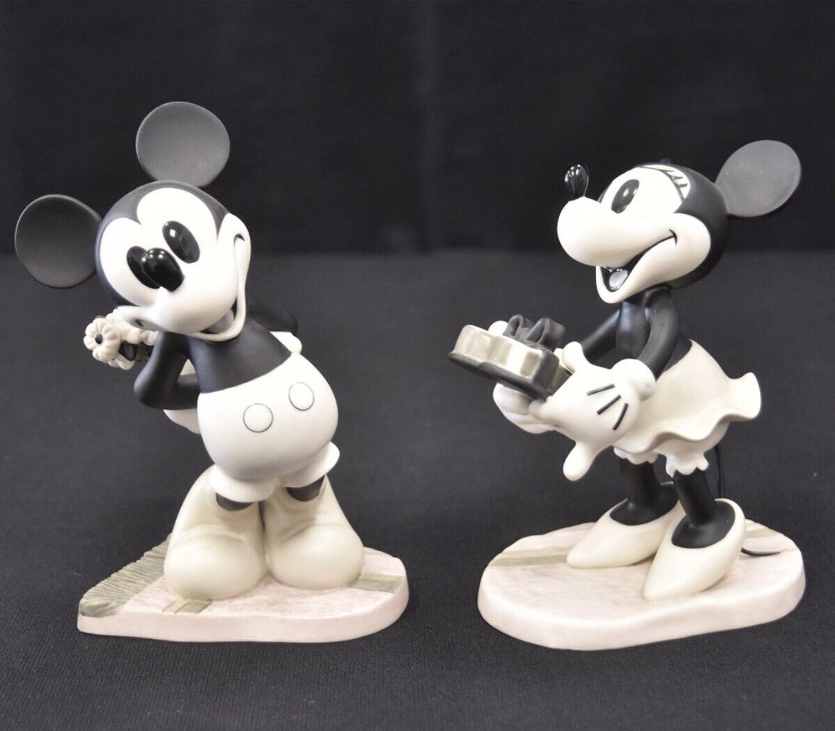 Disney NO BOX WDCC PUPPY LOVE MICKEY And MINNIE MOUSE 41324 Mint No Box
